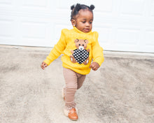 Load image into Gallery viewer, Teddy grahams sweater- yellow
