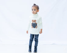 Load image into Gallery viewer, Teddy grahams sweater- white
